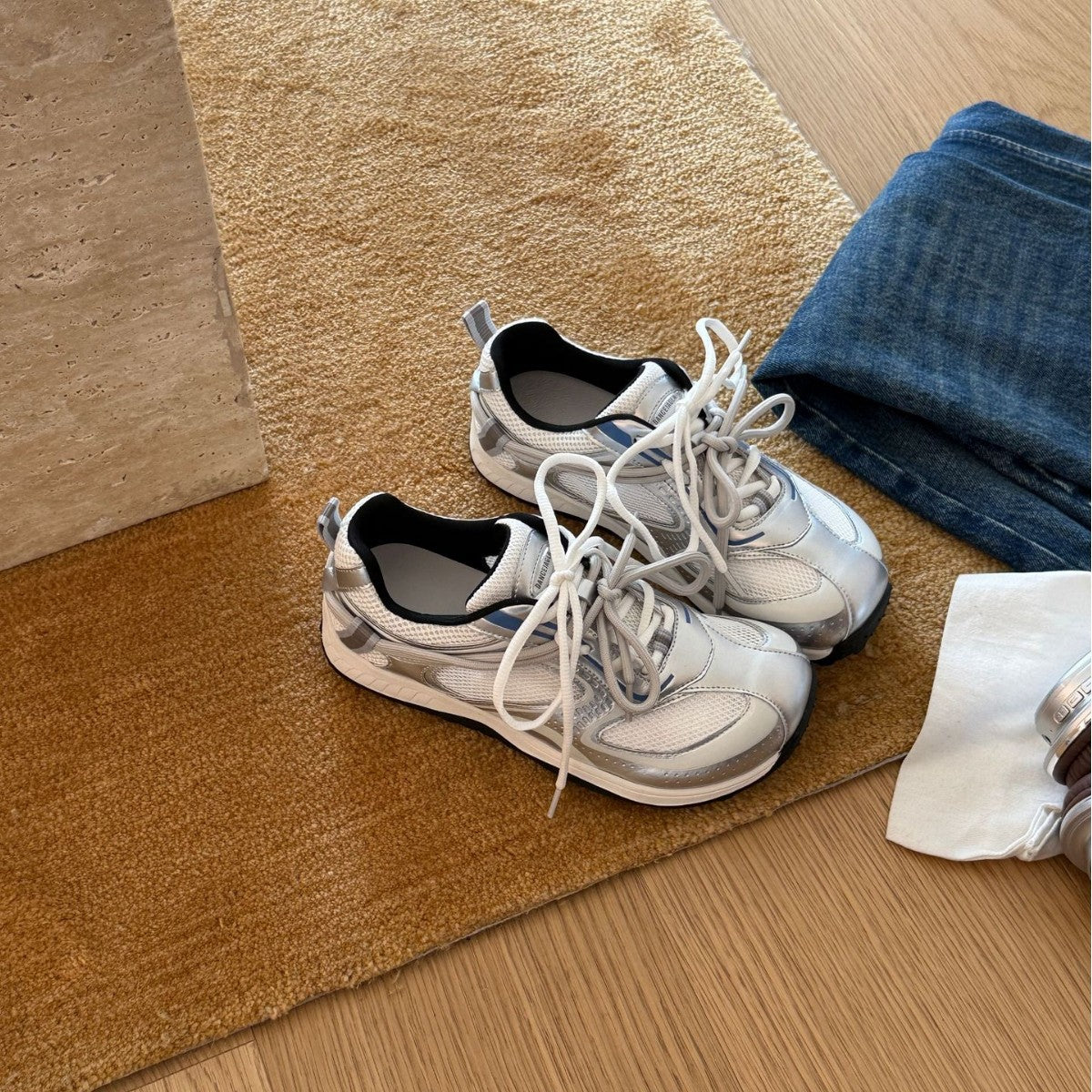 Damen Sportliche Lace-Up Sneaker mit atmungsaktiver Mesh-Oberfläche und dämpfender Sohle