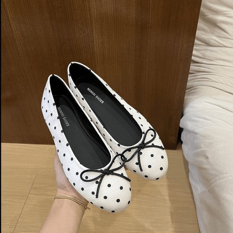 Damen klassische Ballerinas mit verspieltem Punktmuster und dekorativem Schleifendetail R&B