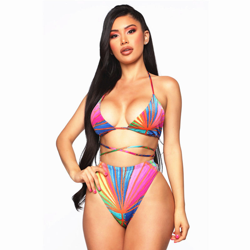 Damen Bikini mit Wickelrock und buntem Muster R&B