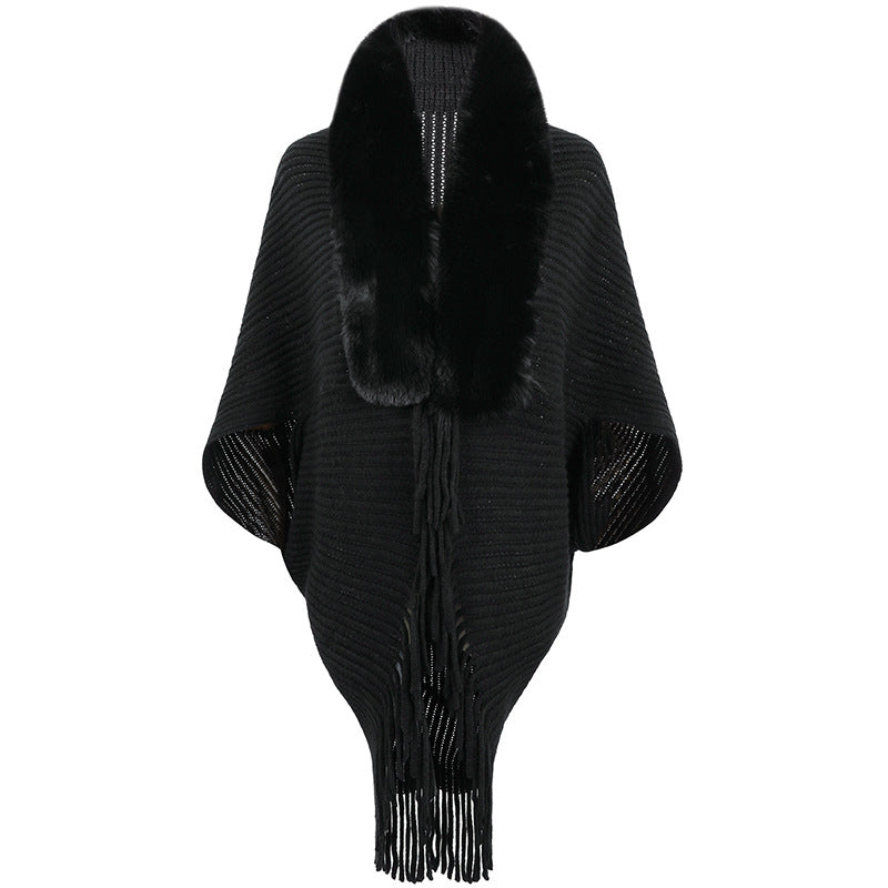 Damen luxuriöser Strickponcho mit elegantem Kunstfellkragen und Fransen R&B