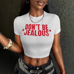 Damen Crop-T-Shirt mit R&Brnem Statement-Print und figurbetontem Schnitt R&B