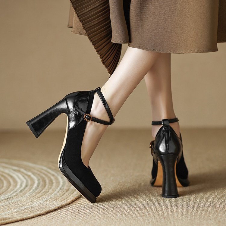 Damen elegante High-Heel-Pumps mit modischem Riemchen R&B