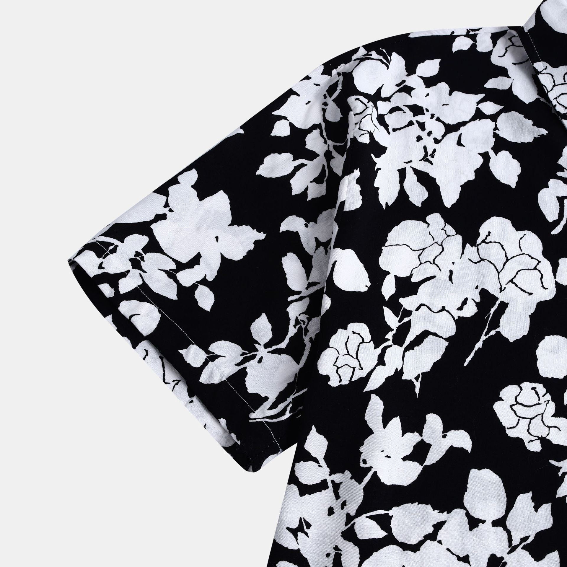 Damen Kurzarmhemd mit floralem Design und lässiger Passform