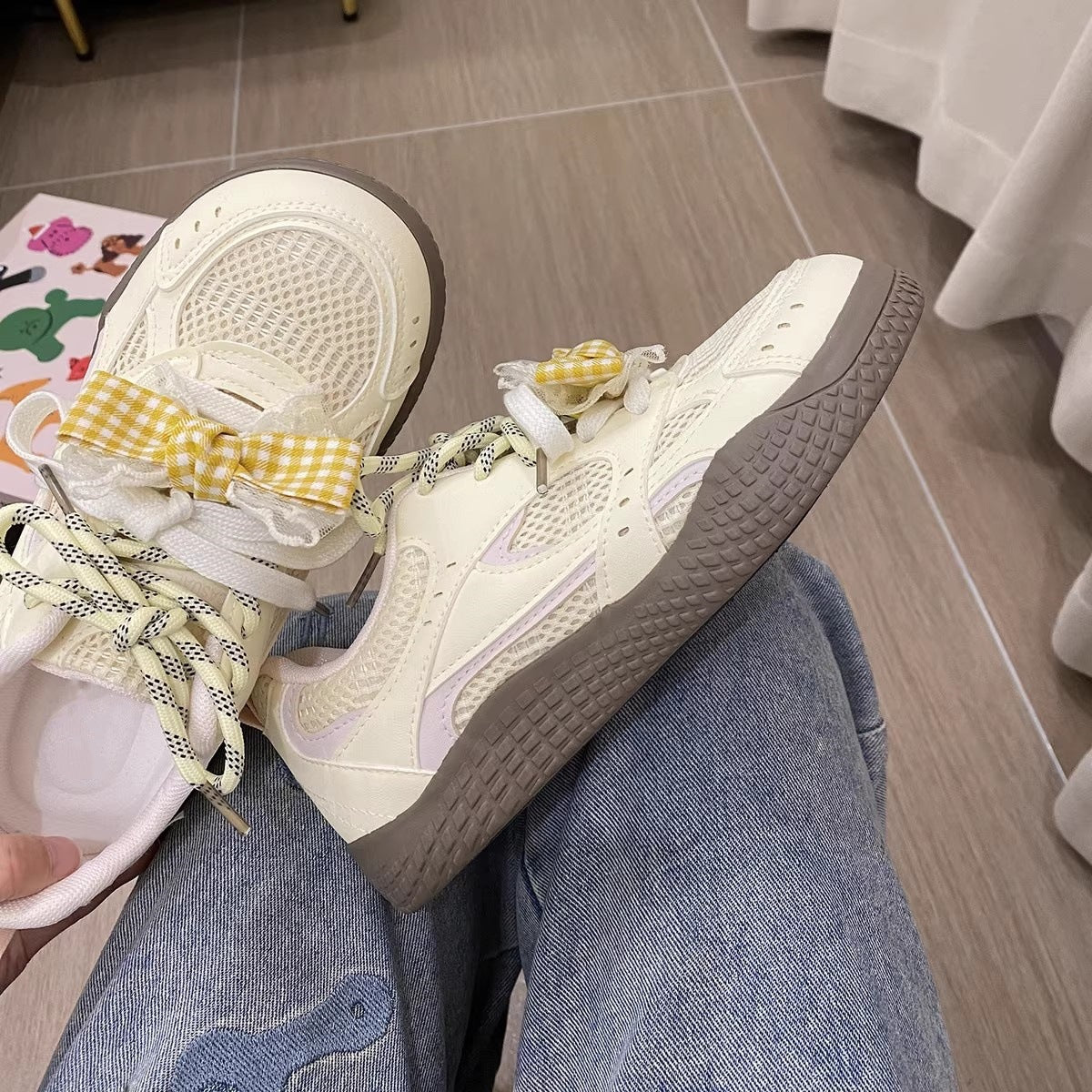 Damen Sneakers mit verspieltem Karomuster und atmungsaktiven Mesh-Einsätzen R&B