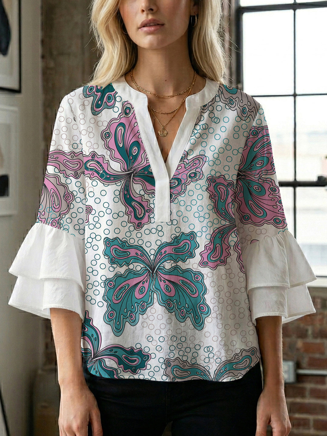 Damen Bluse mit voluminösen Rüschenärmeln und kreativem Floraldesign R&B