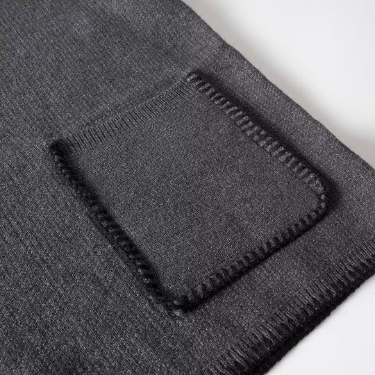 Damen lässiger Strickpullover mit V-Ausschnitt und praktischen Taschen R&B