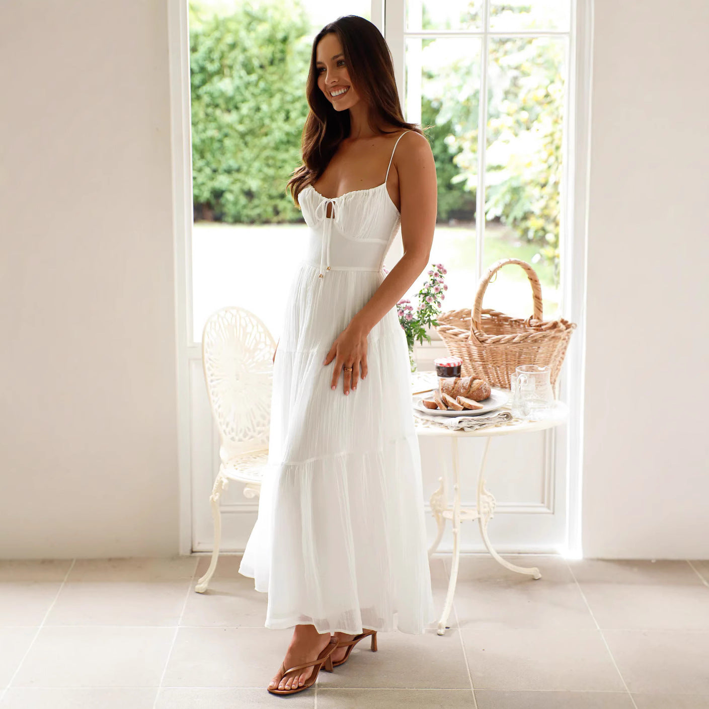 Damen Maxikleid mit schwingendem Rock und verstellbaren Spaghetti-Trägern R&B