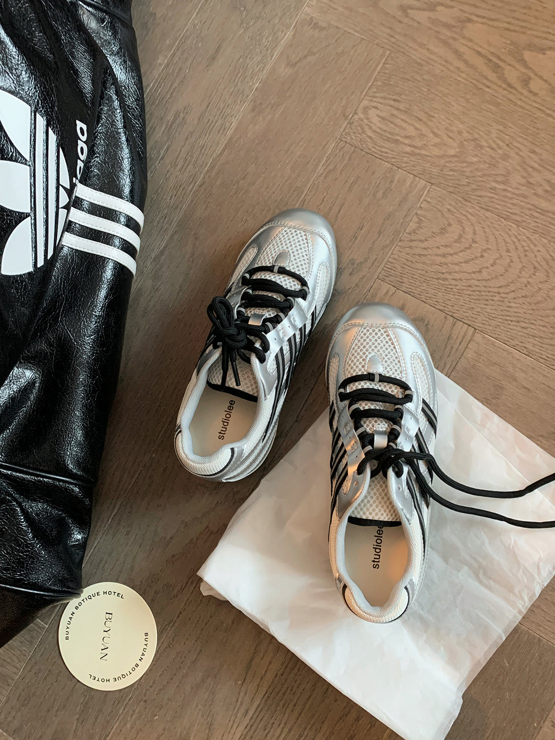 Damen Sportliche Laufschuhe mit atmungsaktiver Mesh-Oberfläche und rutschfester Sohle R&B