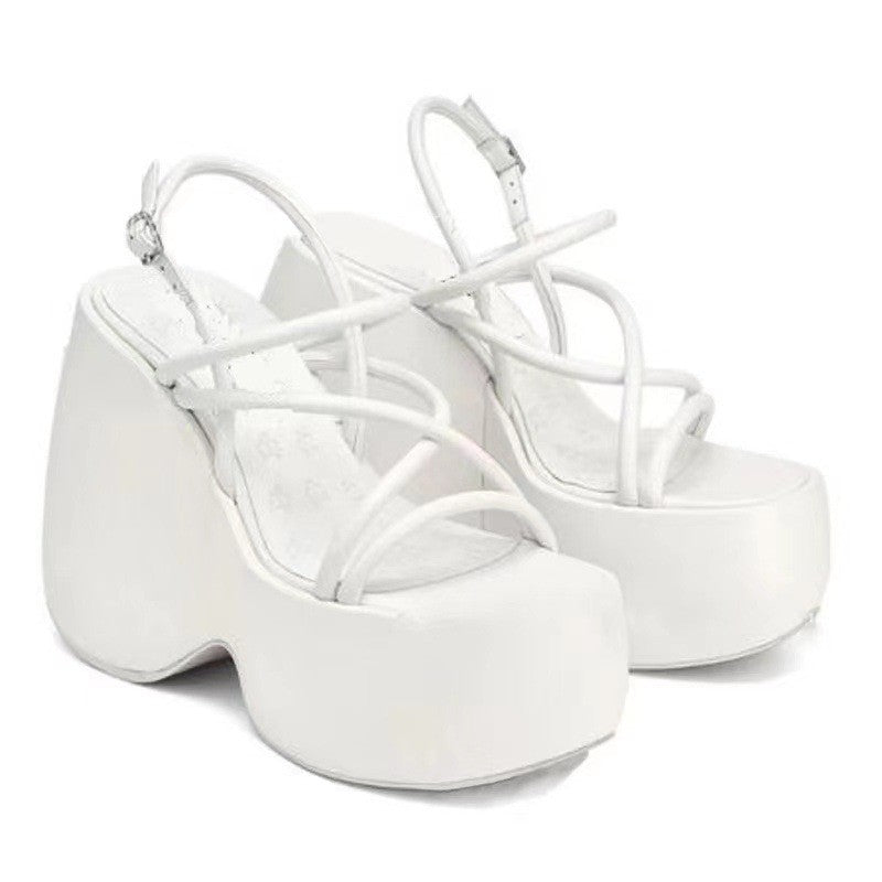 Damen Plateau-Pumps mit elegantem Riemchen-Design R&B