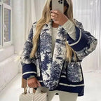 Damen leichte Steppjacke im botanischen Design mit großen Taschen