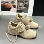 Damen Sneaker mit verspieltem Pompon-Detail und atmungsaktivem Obermaterial R&B