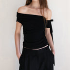 Damen Off-Shoulder Oberteil mit Rüschendetails und transparentem Ärmel R&B
