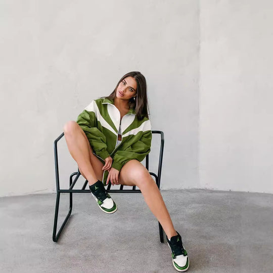Damen sportliches Freizeit-Set mit kurzärmligem Oberteil und lockerer Shorts R&B