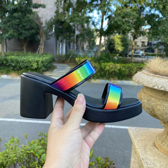Damen Plateau-Sandalen mit regenbogenfarbenem Glanz und bequemem Absatz R&B