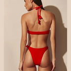 Damen Bikini-Set mit modischem Cut-Out-Design und eleganter Blumenstraße R&B