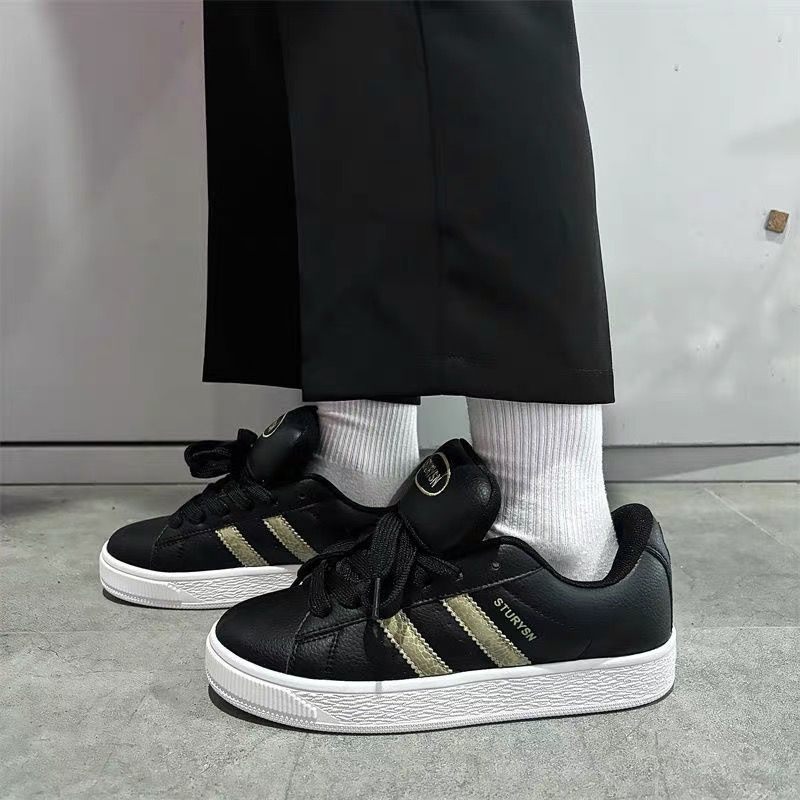 Damen modische Sneakers mit flacher Sohle und atmungsaktive Oberfläche