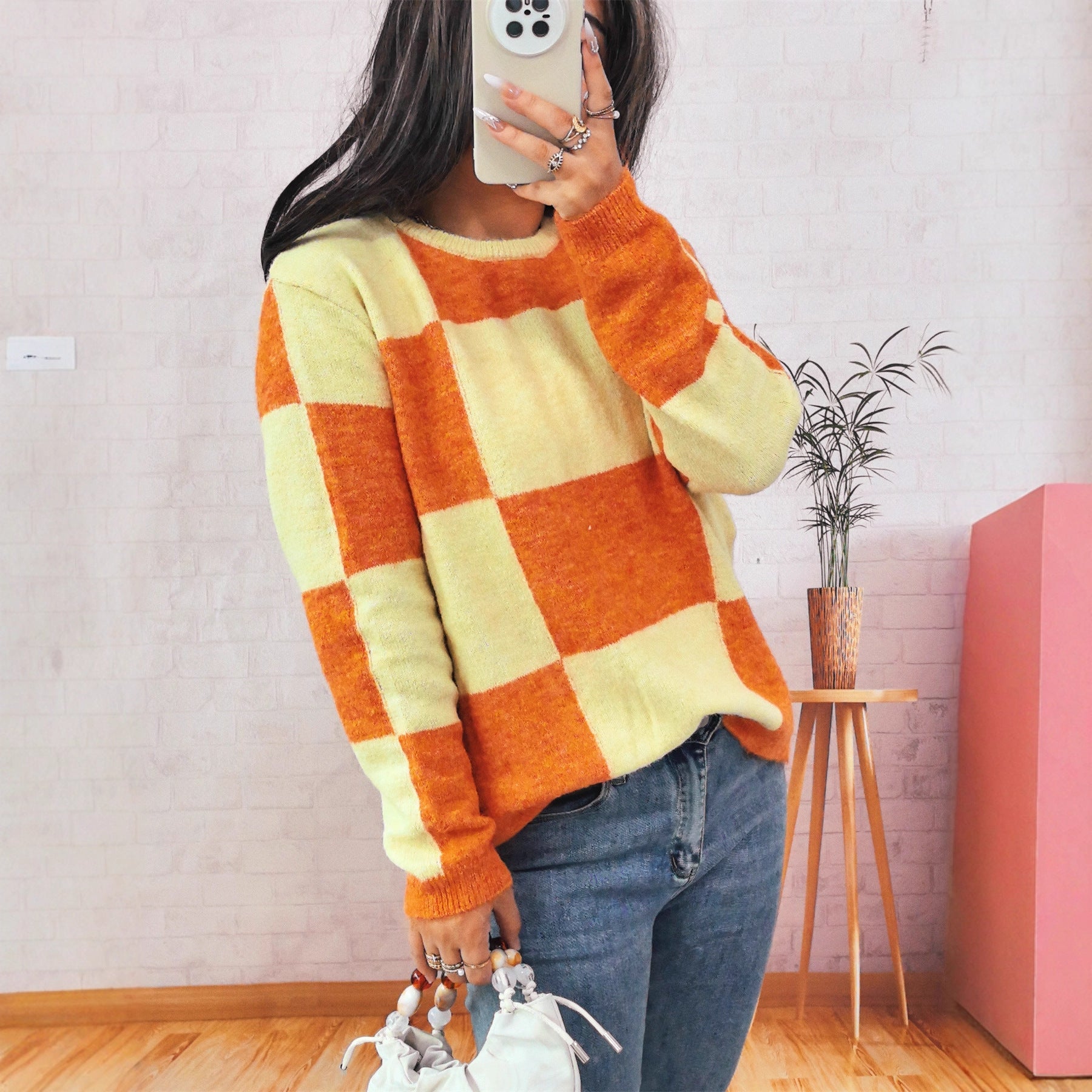 Damen Grobstrickpullover mit modernem Karomuster und lässigem Schnitt R&B