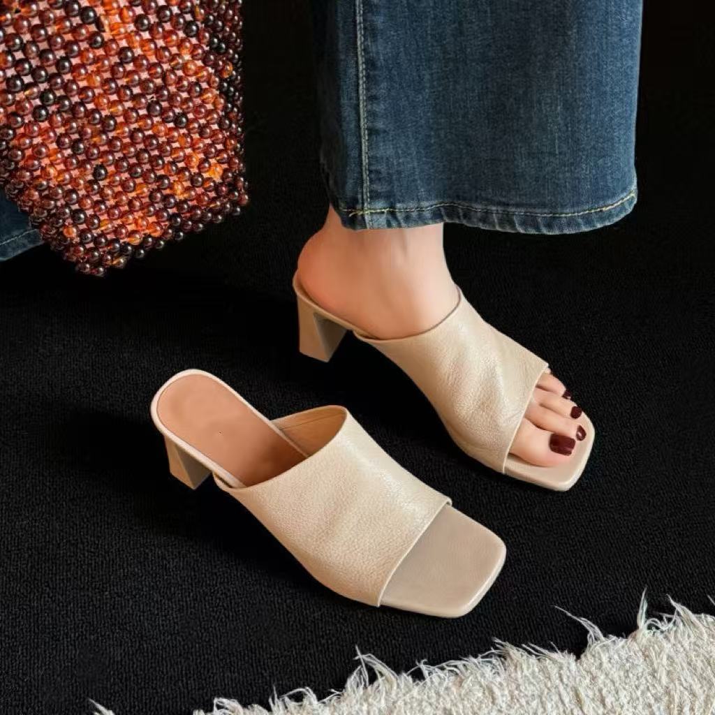 Damen Bequeme Mules mit stylishen Blockabsätzen R&B