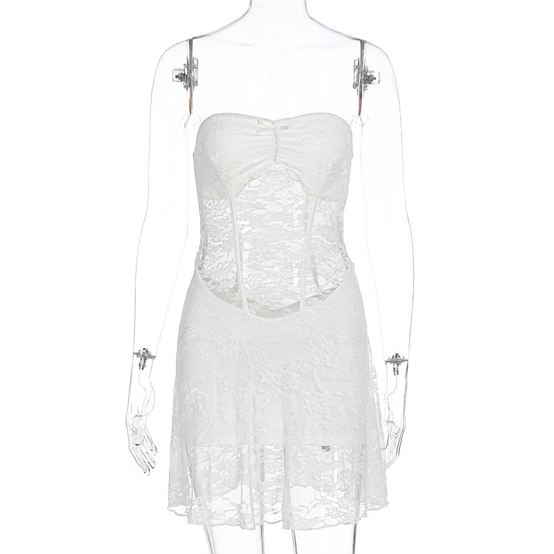 Damen Spitzenkleid mit Cut-Out-Design und tiefem Ausschnitt R&B