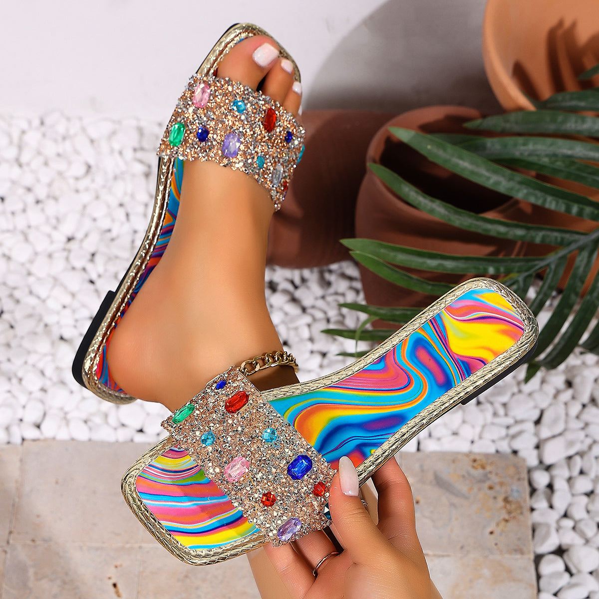 Damen Glitzernde Slip-On Sandalen mit bunten Kristallen R&B