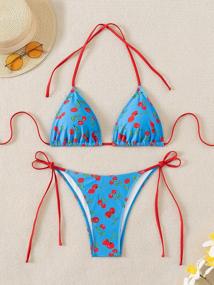 Damen Triangel-Bikini mit frischem Kirschmotiv und verstellbaren Bindändern