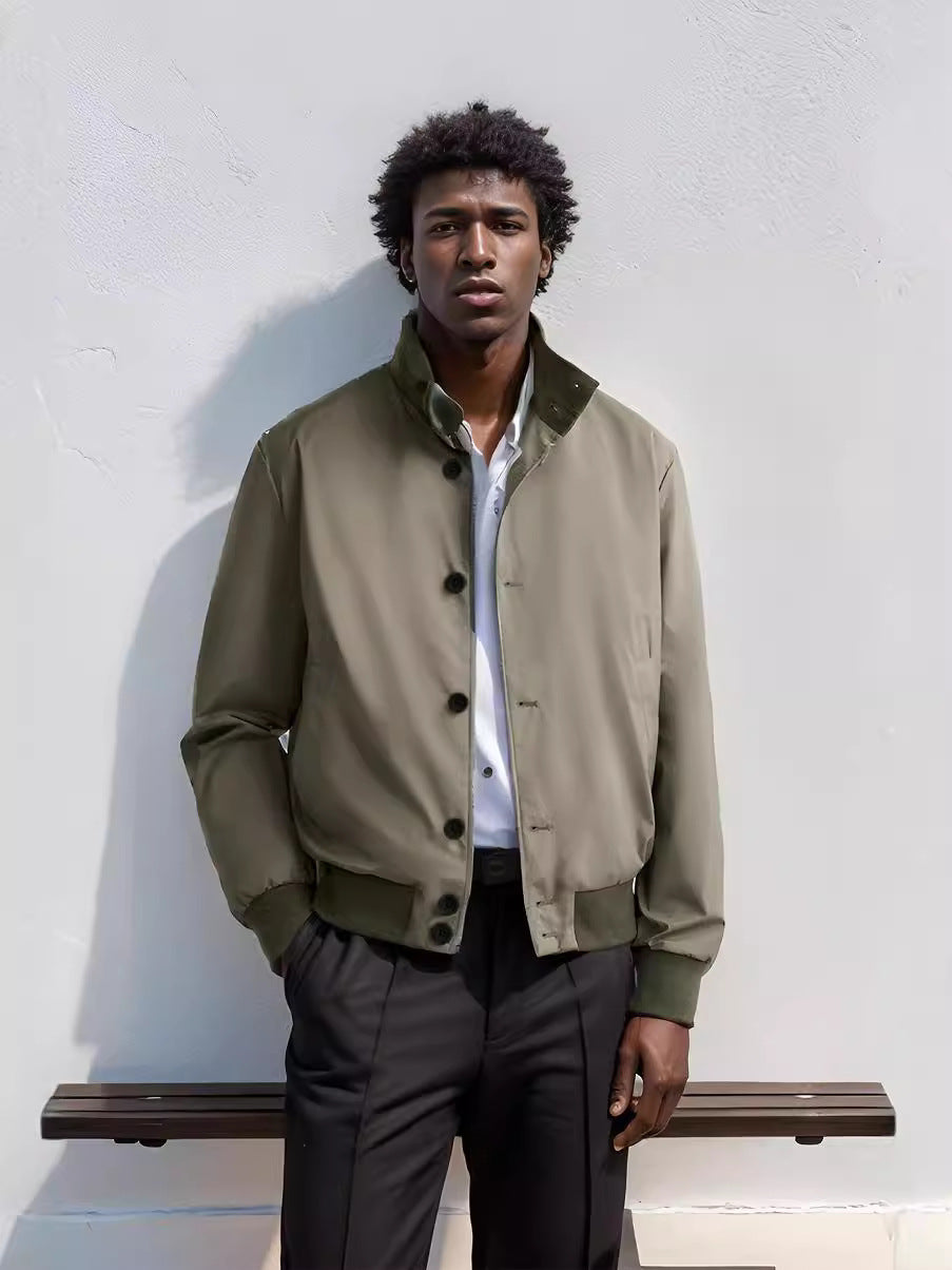 Herren Casual-Bomberjacke mit hohem Kragen und praktischen Taschen R&B