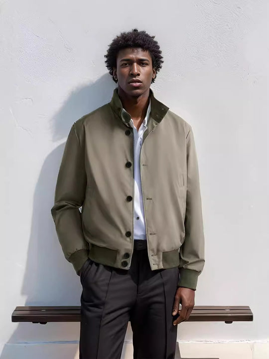 Herren Casual-Bomberjacke mit hohem Kragen und praktischen Taschen R&B