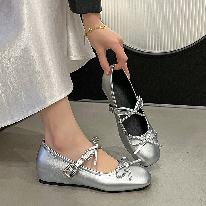 Damen Elegante Ballerinas mit modischem Riemen und Punkte-Design R&B