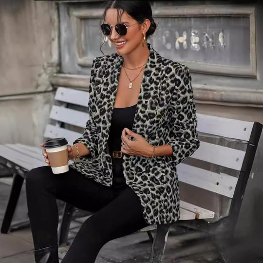 Damen Blazer im trendigen Animal-Print mit elegantem Revers und praktischen Taschen R&B