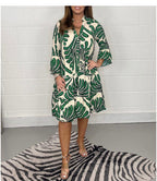 Damen Luftiges Midi-Kleid mit floralen Mustern und durchgehendem Knopfverschluss R&B