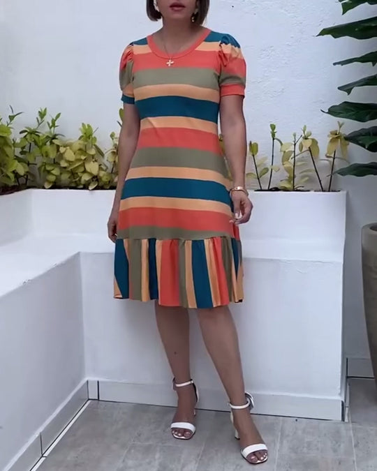 Damen Freizeitkleid mit voluminösem Rüschensaum und modischem Streifenmuster Heidi-Mode