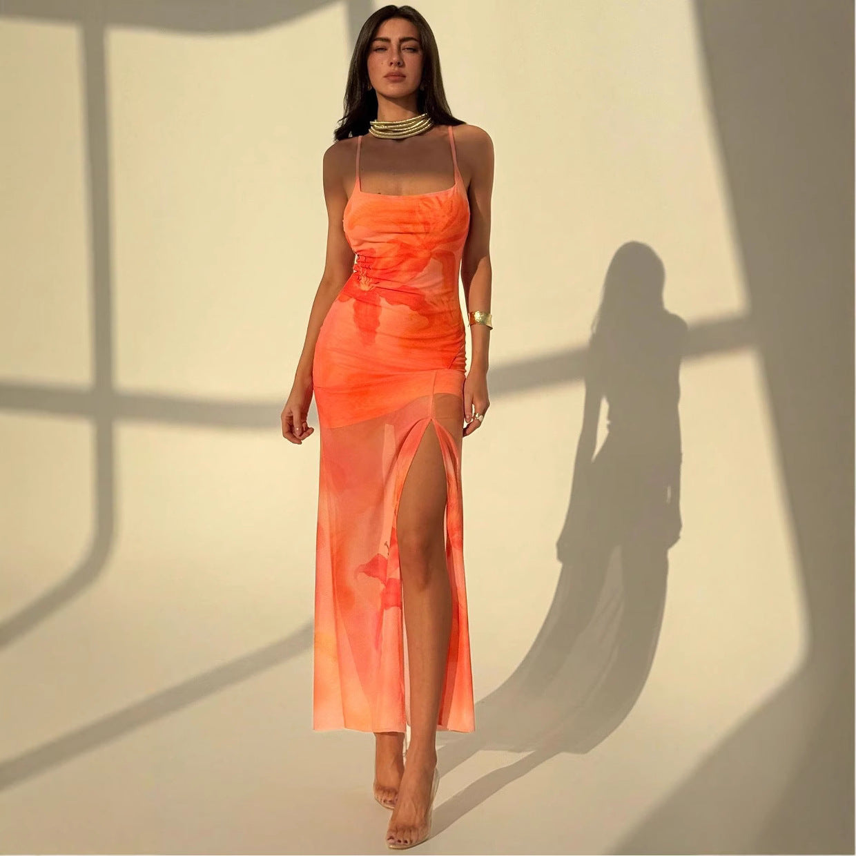 Damen Maxikleid mit seitlichem Schlitz und floralen Akzenten R&B