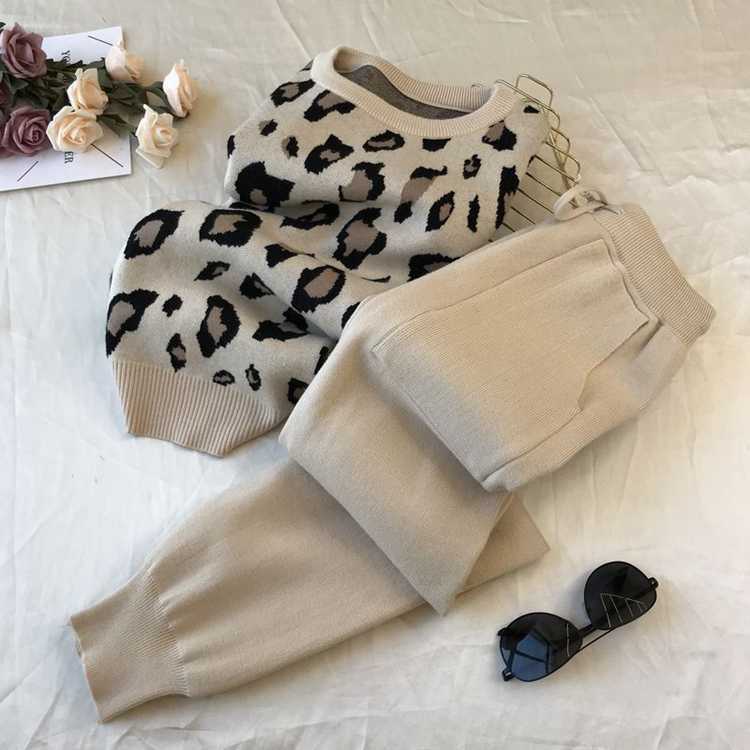 Damen stylisches Freizeitstrickset mit hohem Kragen R&B