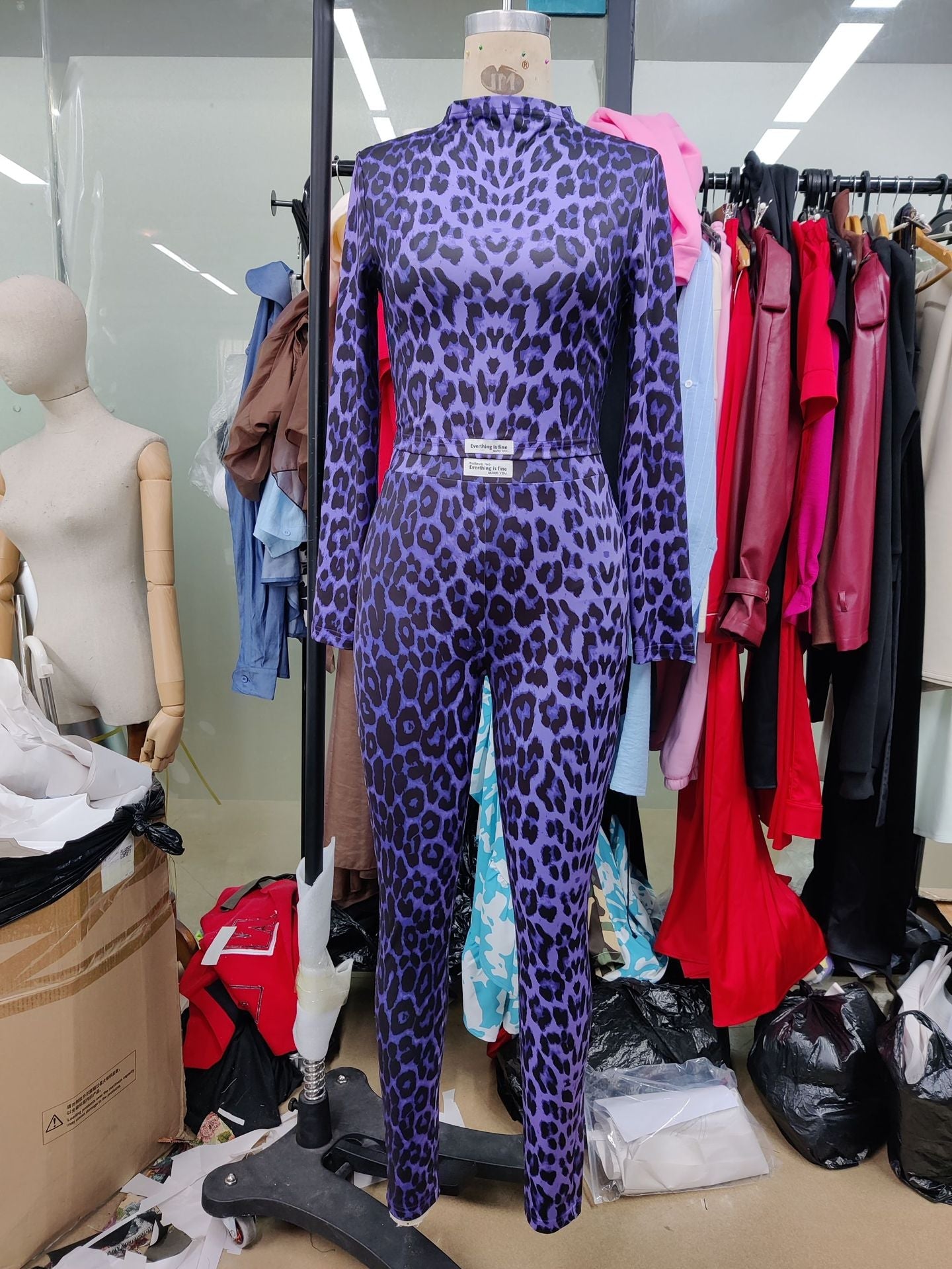 Damen Hochgeschlossener Jumpsuit mit Leopardenmuster