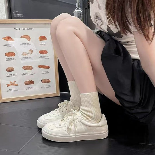 Damen Sportliche Casual-Sneaker mit glänzender Oberfläche R&B