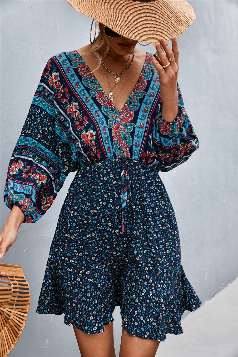 Damen Sommerliches Blusenkleid mit auffälligem floralen Muster und eleganten Puffärmeln R&B