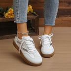 Damen Sportliche Sneaker mit robustem Sohlenprofil und modischen Details R&B
