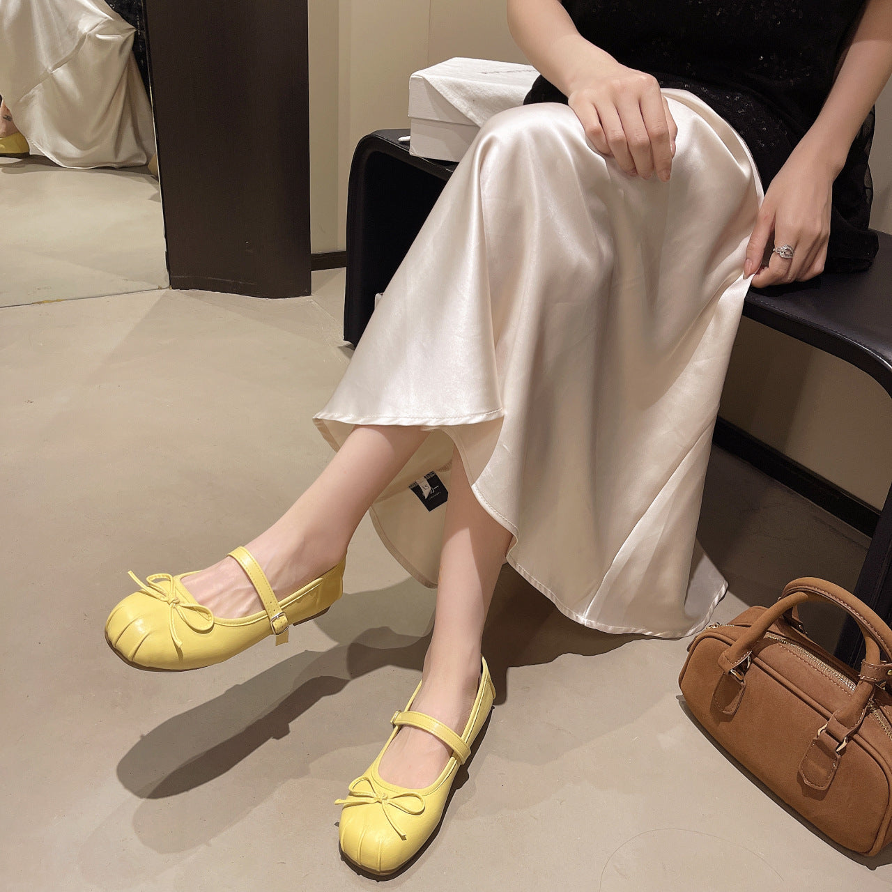 Damen Ballerinas mit schickem Riemchen und glamourösen Details R&B