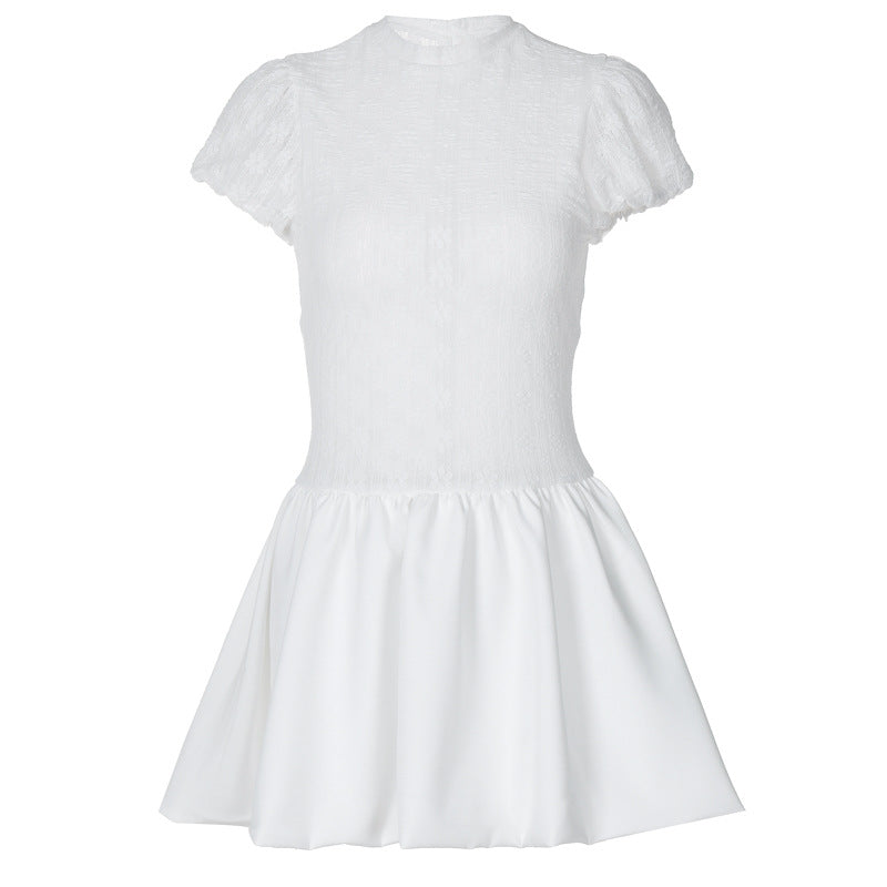 Damen Mini-Kleid mit trendigen Rüschendetails und strukturiertem Oberteil R&B
