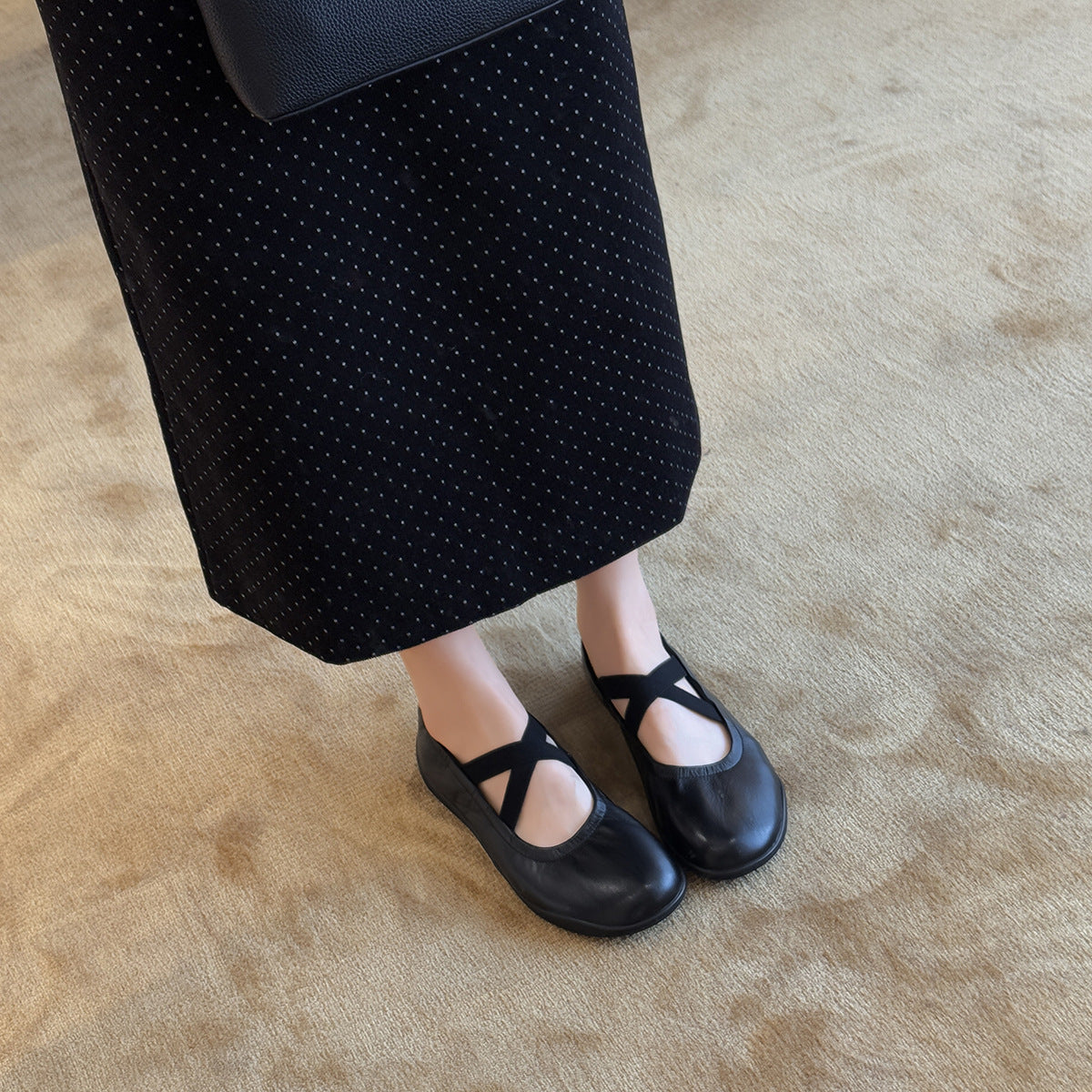 Damen Ballerinas mit elastischem Kreuzband und weicher Lederoberfläche R&B