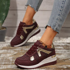 Damen Sportliche Sneakers mit schimmerndem Akzent R&B