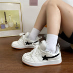 Damen Sneakers mit stylischem Sternen-Design und bequemer Sohle R&B