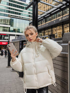 Damen Übergangsjacke mit voluminösen Steppnähten und praktischen Eingrifftaschen