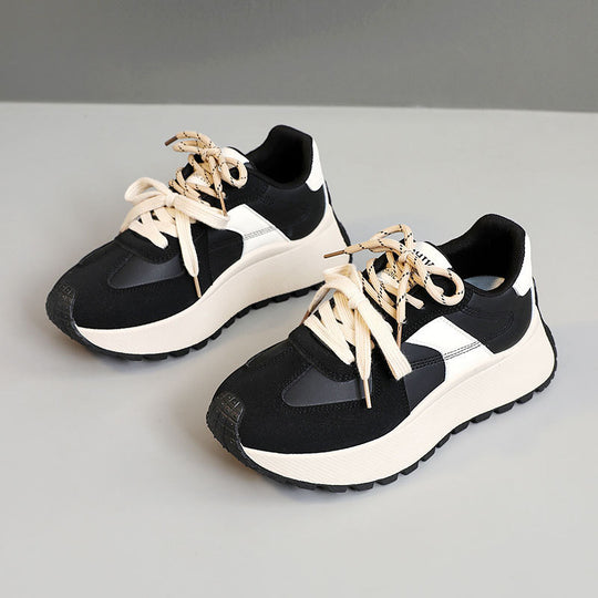 Damen Sportliche Plateau-Sneaker mit modischem Design und atmungsaktiver Oberflächenstruktur R&B