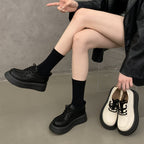 Damen modische Sneaker im urbanen Stil mit robustem Sohlenprofil und eleganten Details R&B
