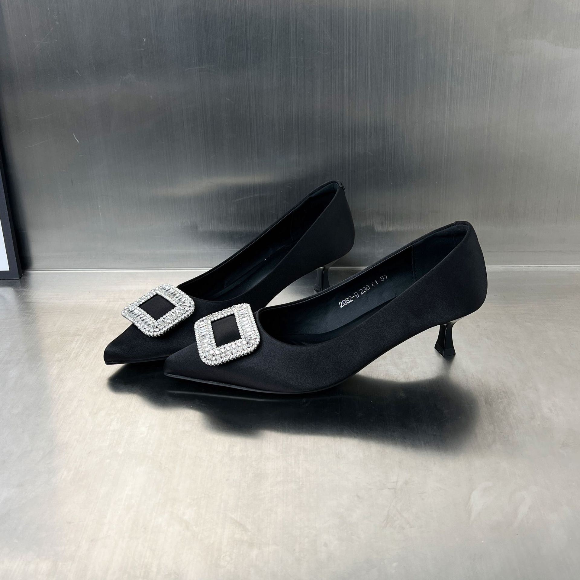 Damen elegante Pumps mit funkelndem Strass-Buckle und schickem Absatz R&B