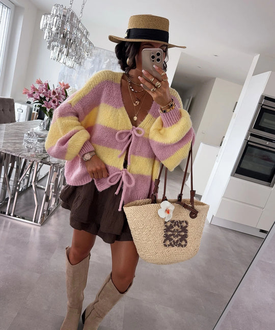 Damen lockere Strickjacke mit breiten Streifen und Bindegürtel R&B