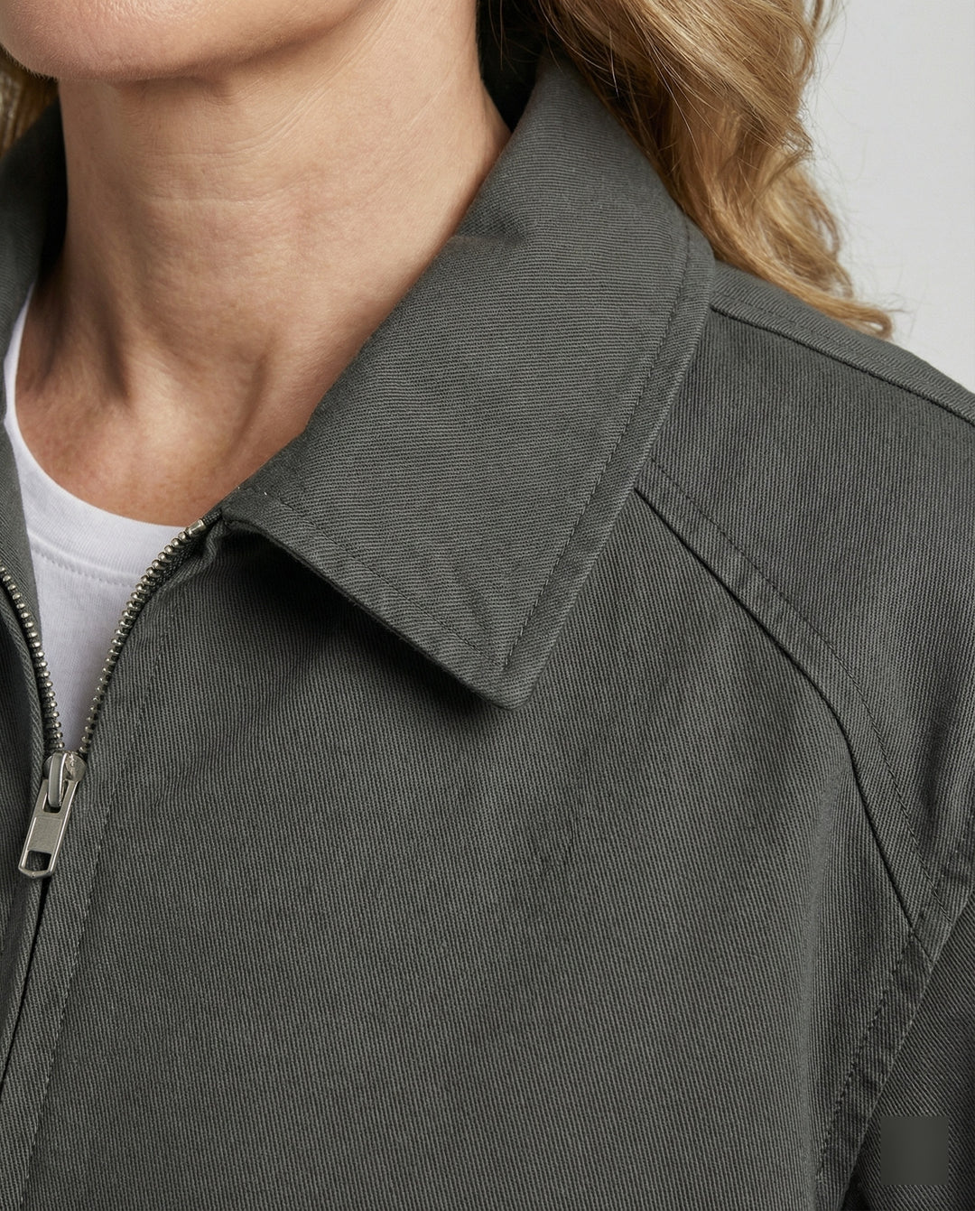 Locker geschnittene Cleanfit Anzugjacke für Damen und Herren im Herbst