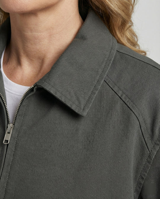 Locker geschnittene Cleanfit Anzugjacke für Damen und Herren im Herbst