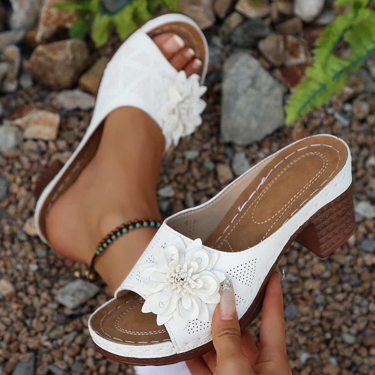Damen elegante Pantoletten mit floralem Design und komfortablem Blockabsatz R&B